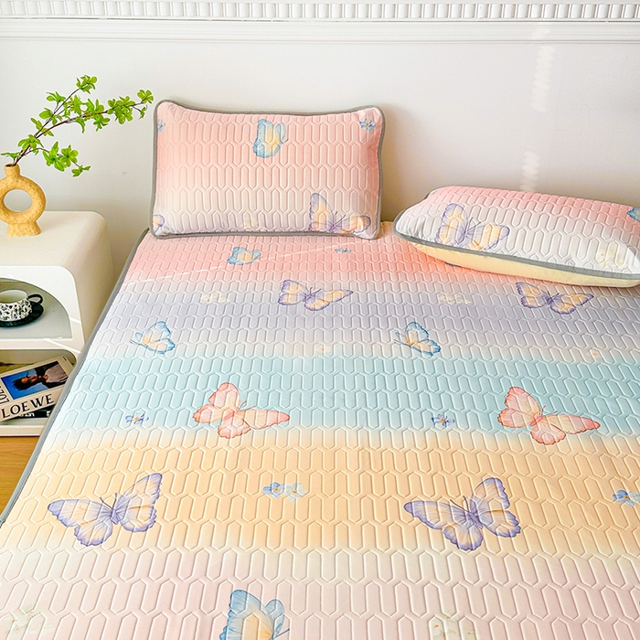 91家纺网 家纺一手货源 找家纺 悦织湾家纺 2026新款床单款乳胶席三件套印花纯色冰丝凉感夏凉乳胶席子 彩条蝴蝶