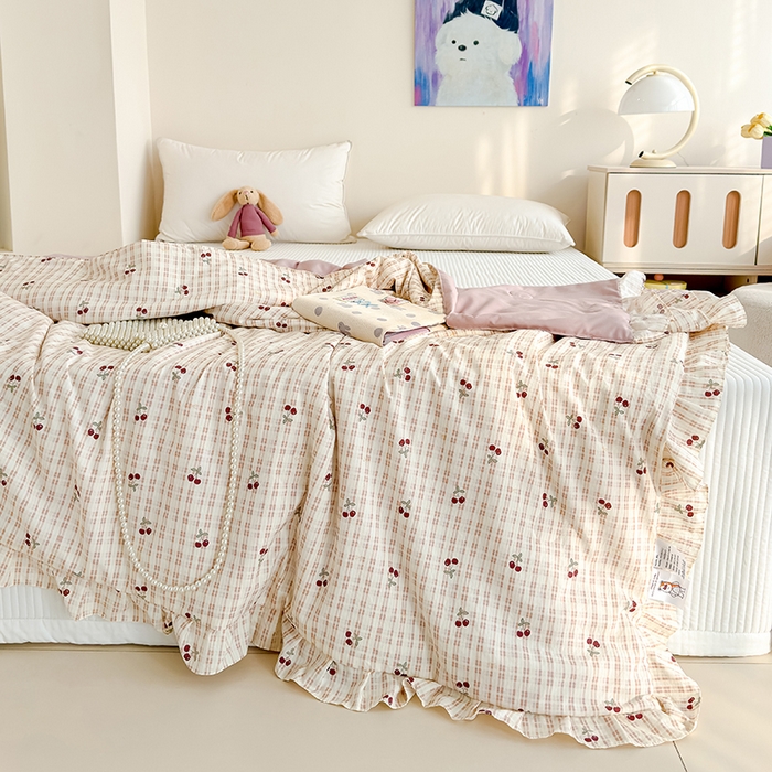 91家纺网 家纺一手货源 找家纺 归属 2026春夏新款古法仿棉夏被夏凉被空调被系列 车厘子酱