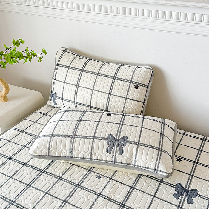 91家纺网 家纺一手货源 找家纺 悦织湾家纺 2026新款床单款乳胶席三件套印花纯色冰丝凉感夏凉乳胶席子 格子蝴蝶结