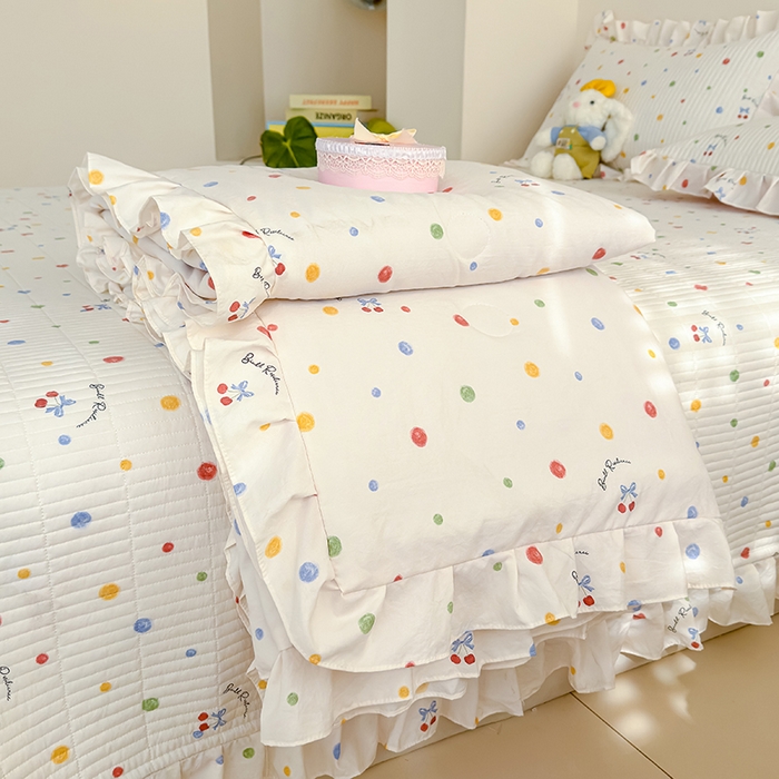 91家纺网 家纺一手货源 找家纺 归属 2026春夏新款古法仿棉夏被夏凉被空调被系列 彩色波点