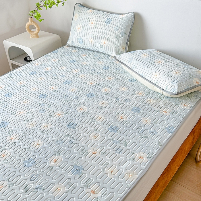 91家纺网 家纺一手货源 找家纺 悦织湾家纺 2026新款床单款乳胶席三件套印花纯色冰丝凉感夏凉乳胶席子 花韵兰