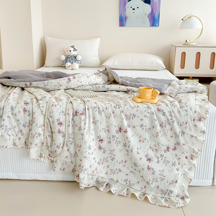 91家纺网 家纺一手货源 找家纺 归属 2026春夏新款古法仿棉夏被夏凉被空调被系列 繁花入梦