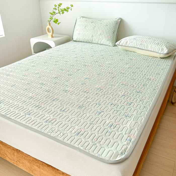 91家纺网 家纺一手货源 找家纺 悦织湾家纺 2026新款床单款乳胶席三件套印花纯色冰丝凉感夏凉乳胶席子 小花绿