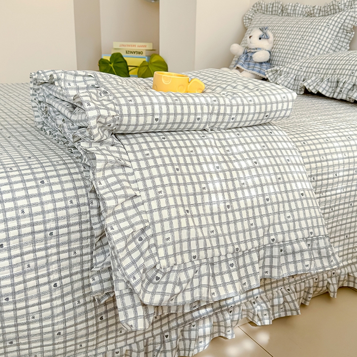 91家纺网 家纺一手货源 找家纺 归属 2026春夏新款古法仿棉夏被夏凉被空调被系列 格子爱心