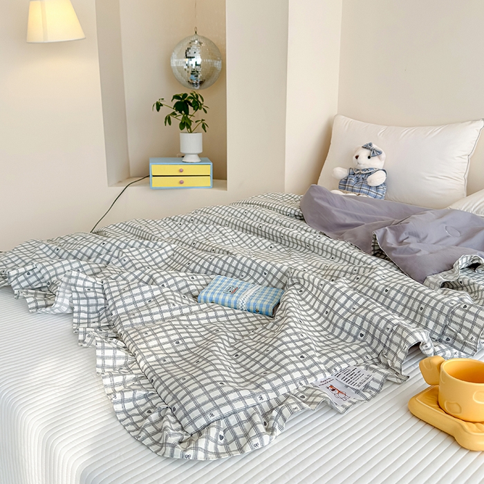 91家纺网 家纺一手货源 找家纺 归属 2026春夏新款古法仿棉夏被夏凉被空调被系列 格子爱心