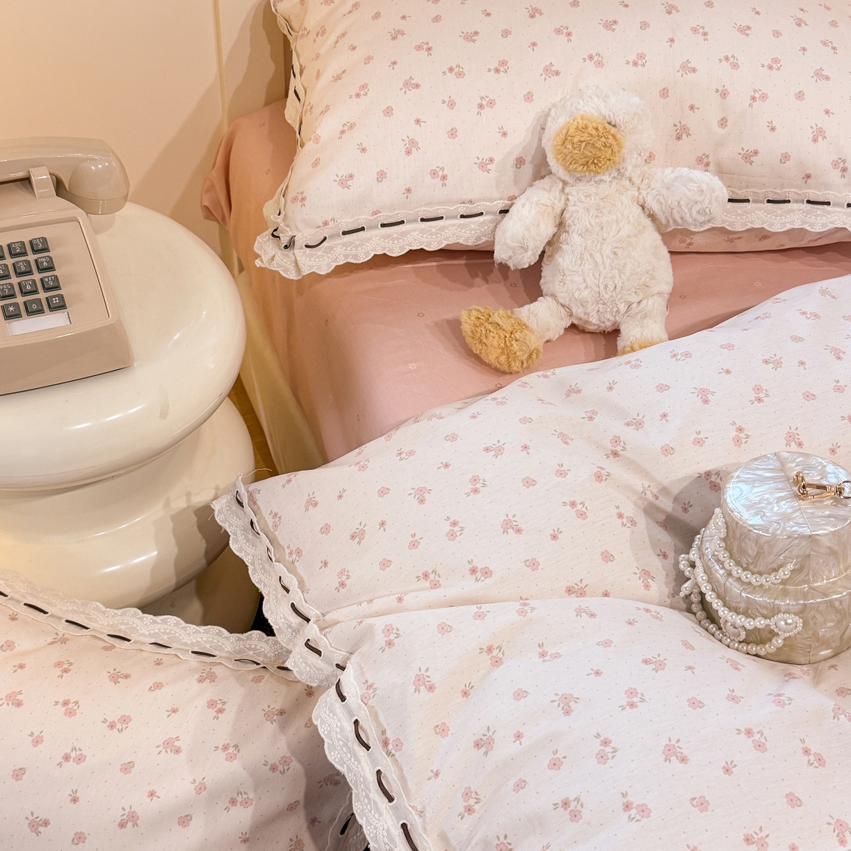 91家纺网 家纺一手货源 找家纺 澳萝拉 2026新款全棉法式小清新复古碎花四件套 春之约定