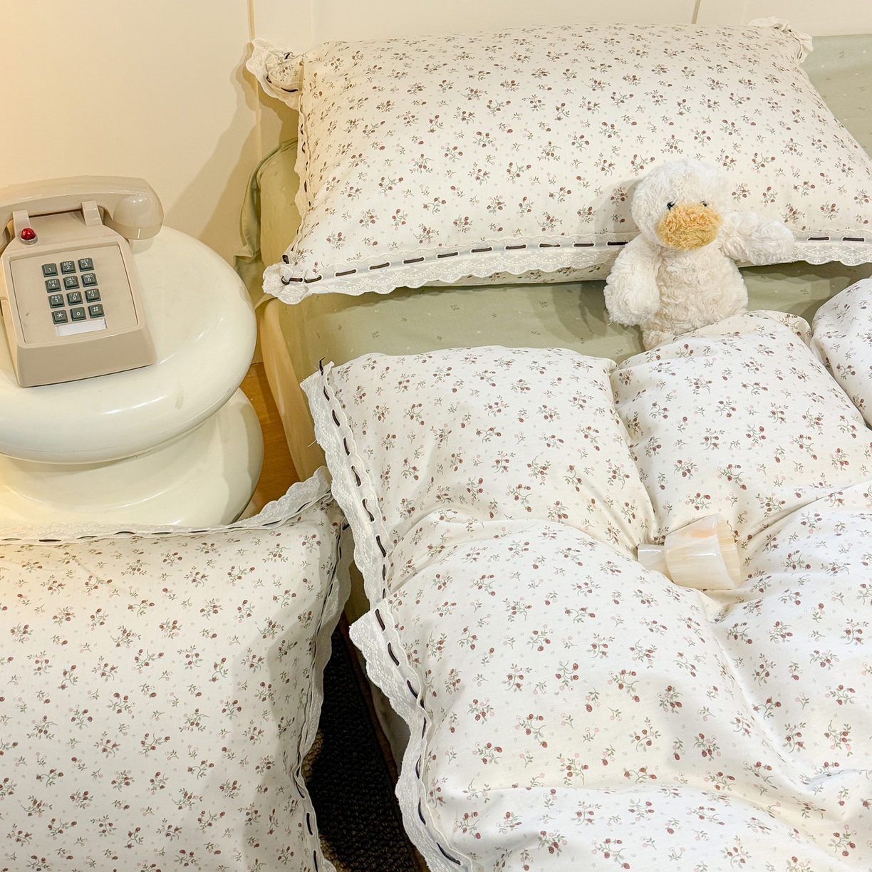 91家纺网 家纺一手货源 找家纺 澳萝拉 2026新款全棉法式小清新复古碎花四件套 粉枝蔓