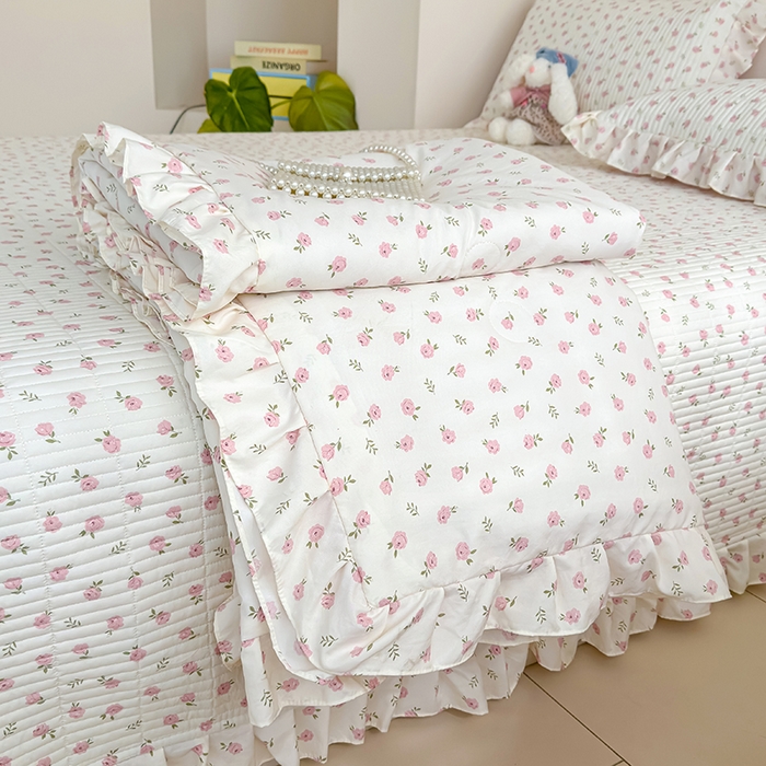 91家纺网 家纺一手货源 找家纺 归属 2026春夏新款古法仿棉夏被夏凉被空调被系列 玫瑰之约