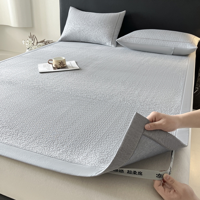 91家纺网 家纺一手货源 找家纺 雅居纺家纺 2026新款A类加厚三明治底星空提花凉感席床单款凉席席子 星空-灰