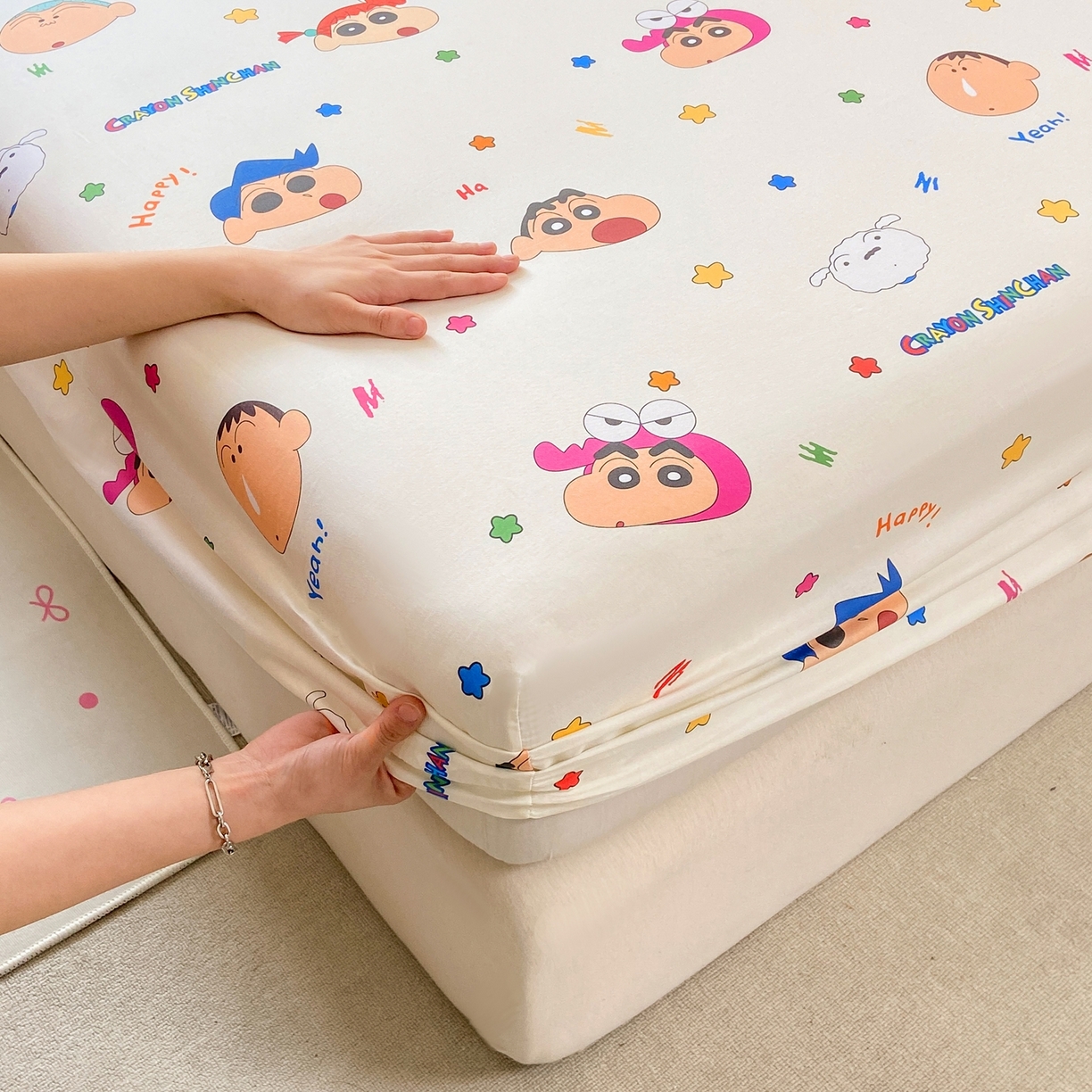 91家纺网 家纺一手货源 找家纺 博雅 2026新款蜡笔小新正版授权全棉纯棉小版单床笠床笠单件 小版-彩色星星蜡笔小新