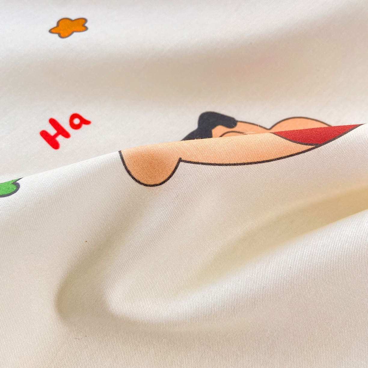 91家纺网 家纺一手货源 找家纺 博雅 2026新款蜡笔小新正版授权全棉纯棉小版单床笠床笠单件 小版-彩色星星蜡笔小新