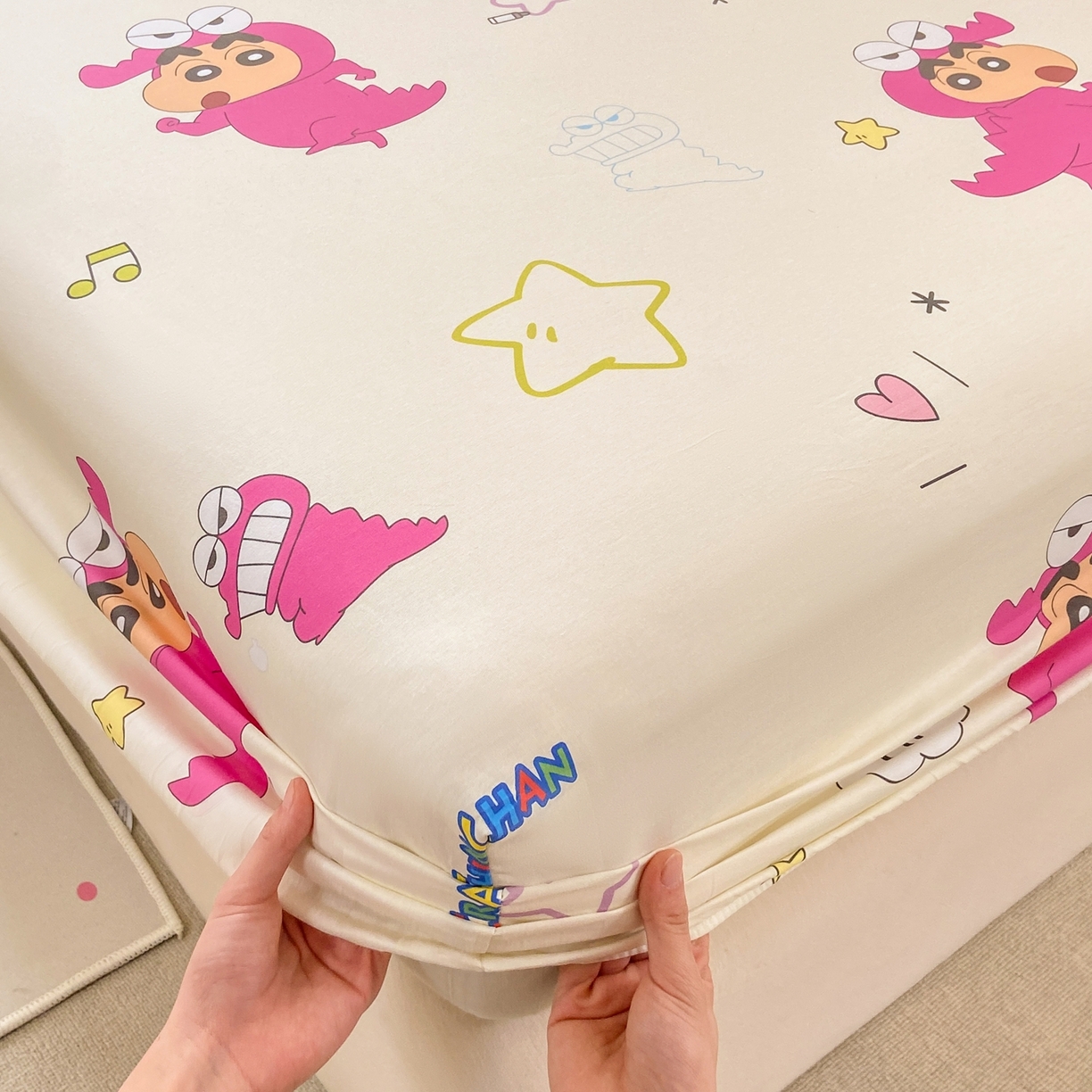 91家纺网 家纺一手货源 找家纺 博雅 2026新款蜡笔小新正版授权全棉纯棉小版单床笠床笠单件 小版-恐龙蜡笔小新