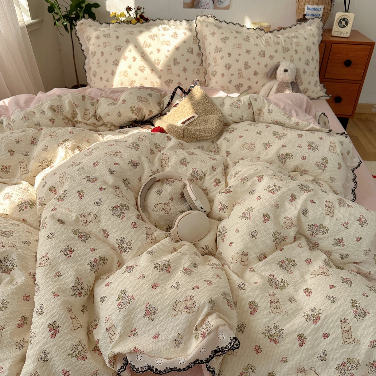 91家纺网 家纺一手货源 找家纺 （总）顾里家纺 2026新款法式复古花边三层纱四件套（会员-2元）