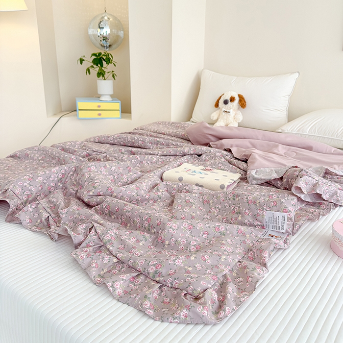 91家纺网 家纺一手货源 找家纺 归属 2026春夏新款古法仿棉夏被夏凉被空调被系列 悠悠花园