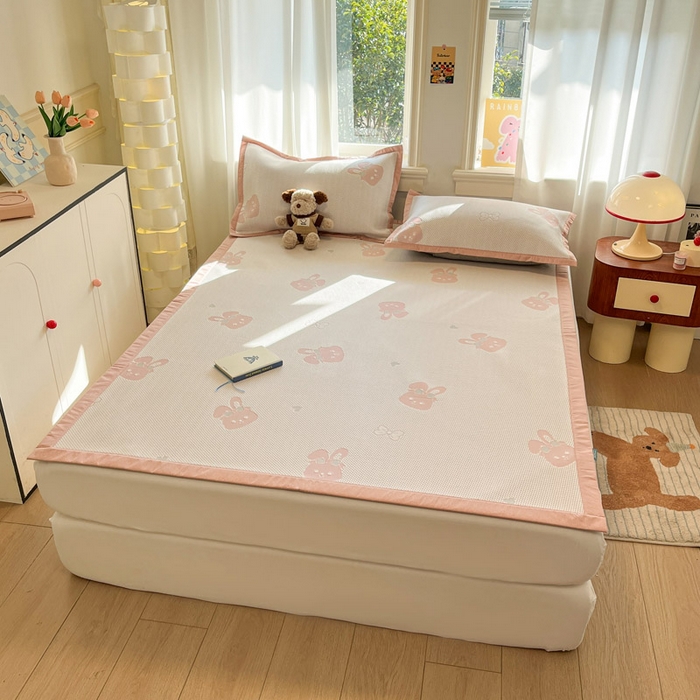 91家纺网 家纺一手货源 找家纺 （总）雅居纺家纺 2026新款A类加厚三明治底提花小清新凉感席床单款凉席席子