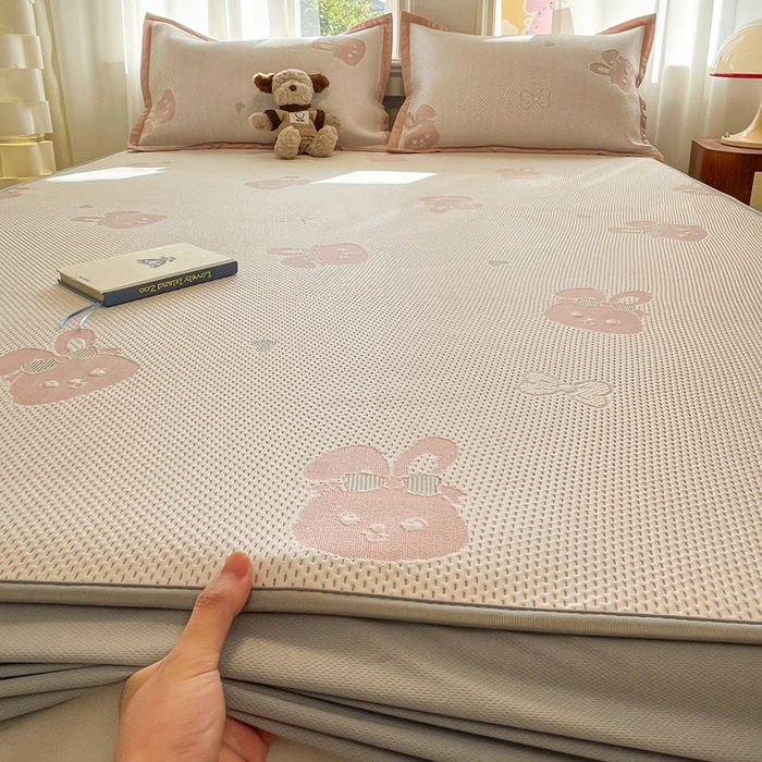 91家纺网 家纺一手货源 找家纺 （总）雅居纺家纺 2026新款A类加厚三明治底提花小清新凉感席床笠款凉席席子