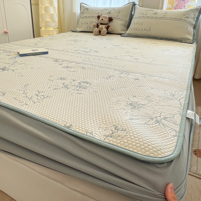 91家纺网 家纺一手货源 找家纺 雅居纺家纺 2026新款A类加厚三明治底提花小清新凉感席床笠款凉席席子 悠闲花园