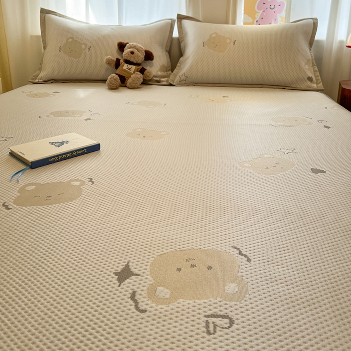 91家纺网 家纺一手货源 找家纺 雅居纺家纺 2026新款A类加厚三明治底提花小清新凉感席床笠款凉席席子 星星小熊