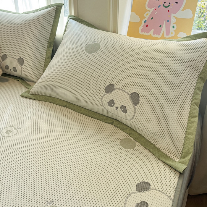 91家纺网 家纺一手货源 找家纺 雅居纺家纺 2026新款A类加厚三明治底提花小清新凉感席床笠款凉席席子 平安熊猫