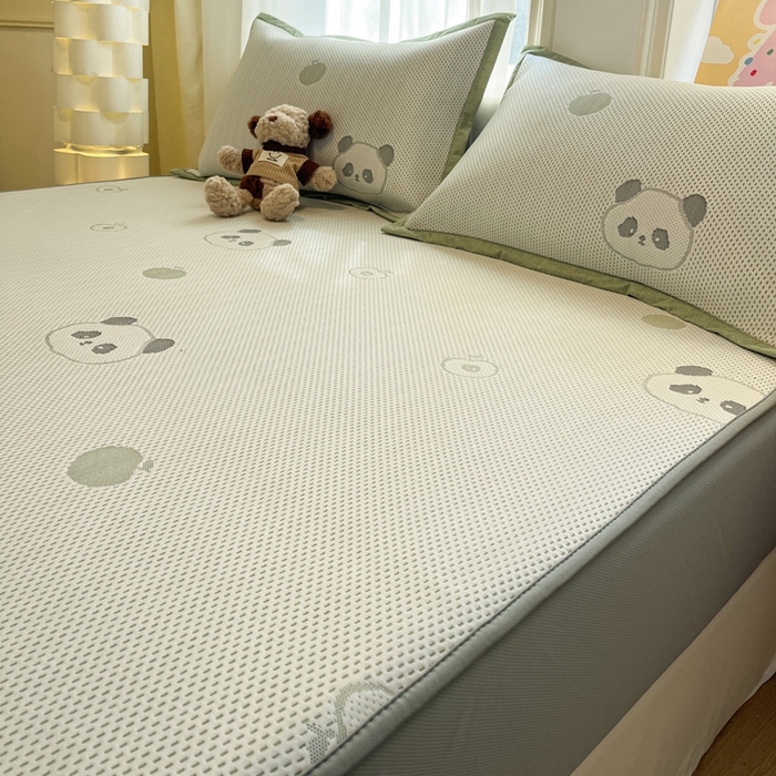 91家纺网 家纺一手货源 找家纺 雅居纺家纺 2026新款A类加厚三明治底提花小清新凉感席床笠款凉席席子 平安熊猫