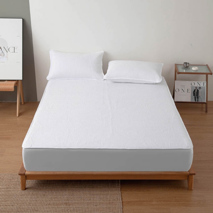 宇淳国际 2026新款美人条A类水洗棉夹棉床笠三件套 白色