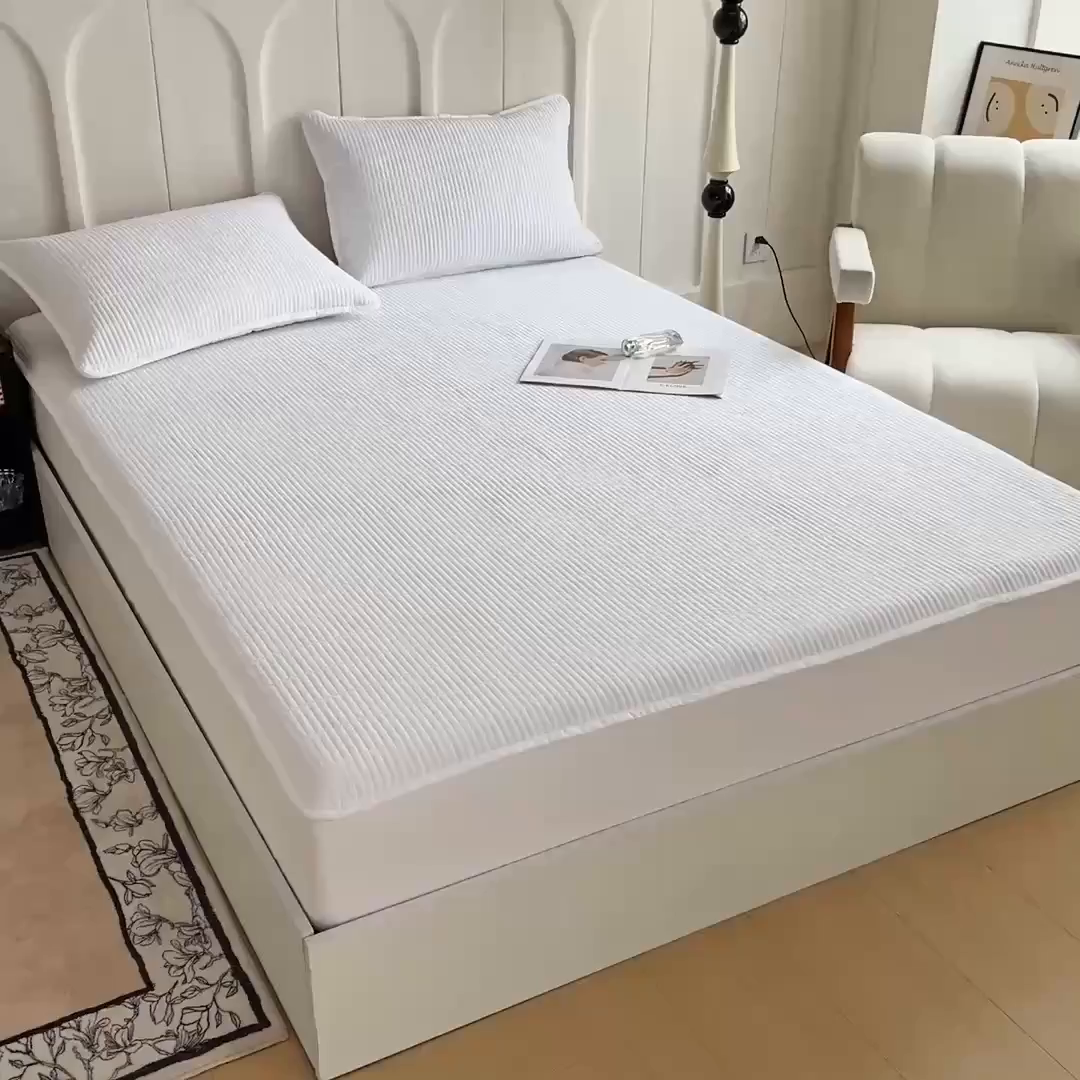 91家纺网 家纺一手货源 找家纺 宇淳国际 2026新款美人条A类水洗棉夹棉床笠三件套 白色