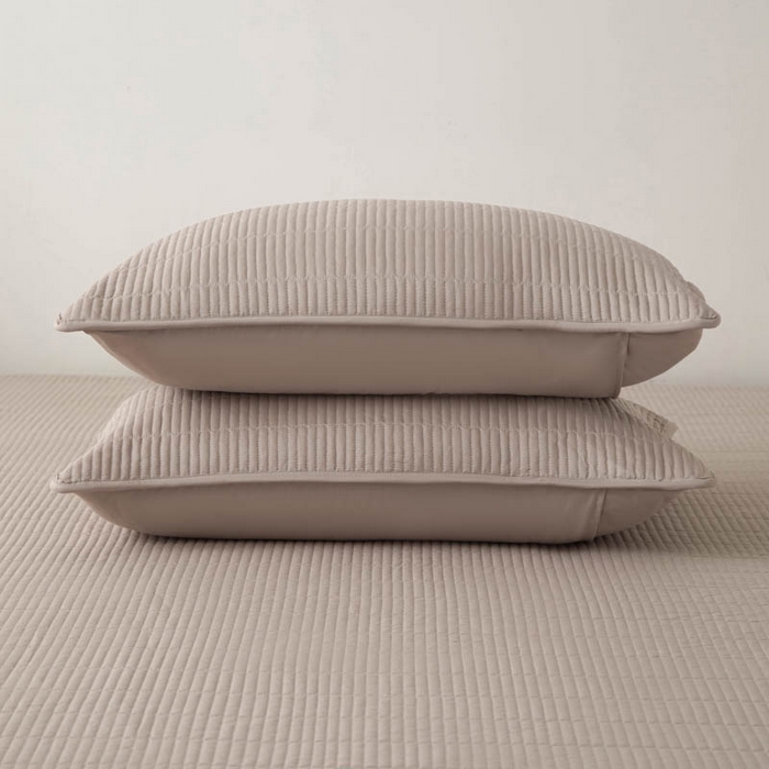 91家纺网 家纺一手货源 找家纺 宇淳国际 2026新款美人条A类水洗棉夹棉床笠三件套 卡其