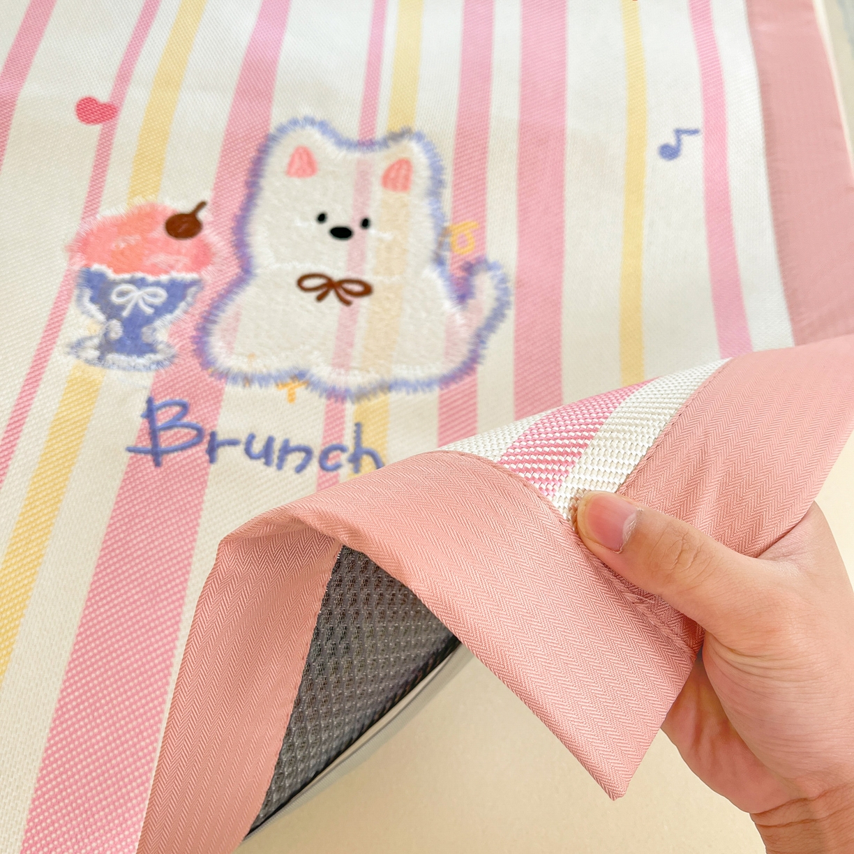 91家纺网 家纺一手货源 找家纺 （总）雅居纺家纺 2026新款A类加厚三明治底绣花冰藤席学生宿舍床床单款凉席席子