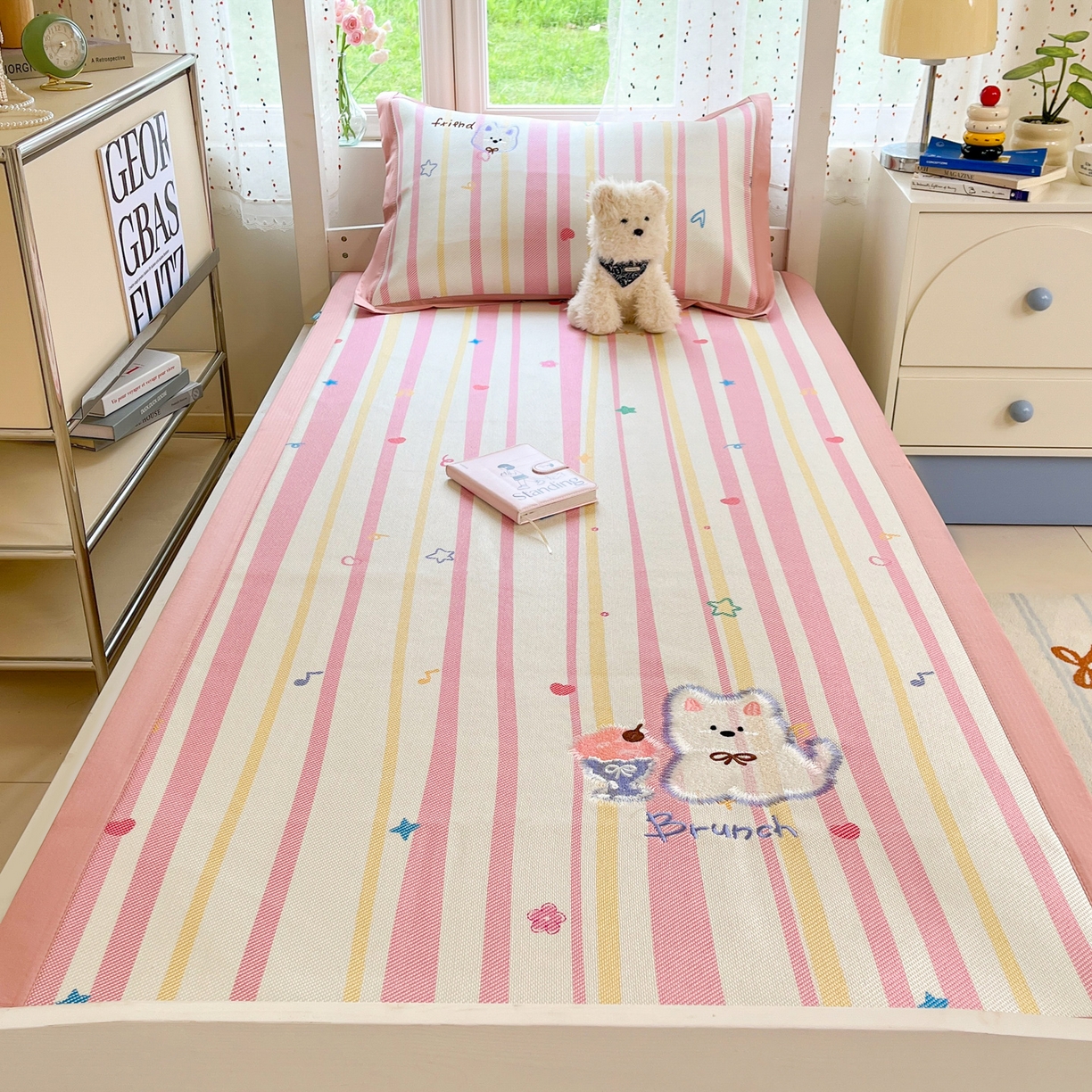 91家纺网 家纺一手货源 找家纺 （总）雅居纺家纺 2026新款A类加厚三明治底绣花冰藤席学生宿舍床床单款凉席席子