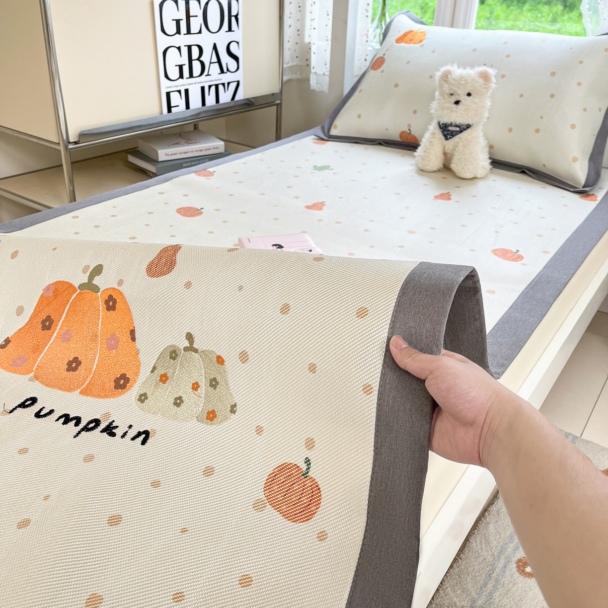 91家纺网 家纺一手货源 找家纺 雅居纺家纺 2026新款A类加厚三明治底绣花冰藤席学生宿舍床床单款凉席席子 万事不南