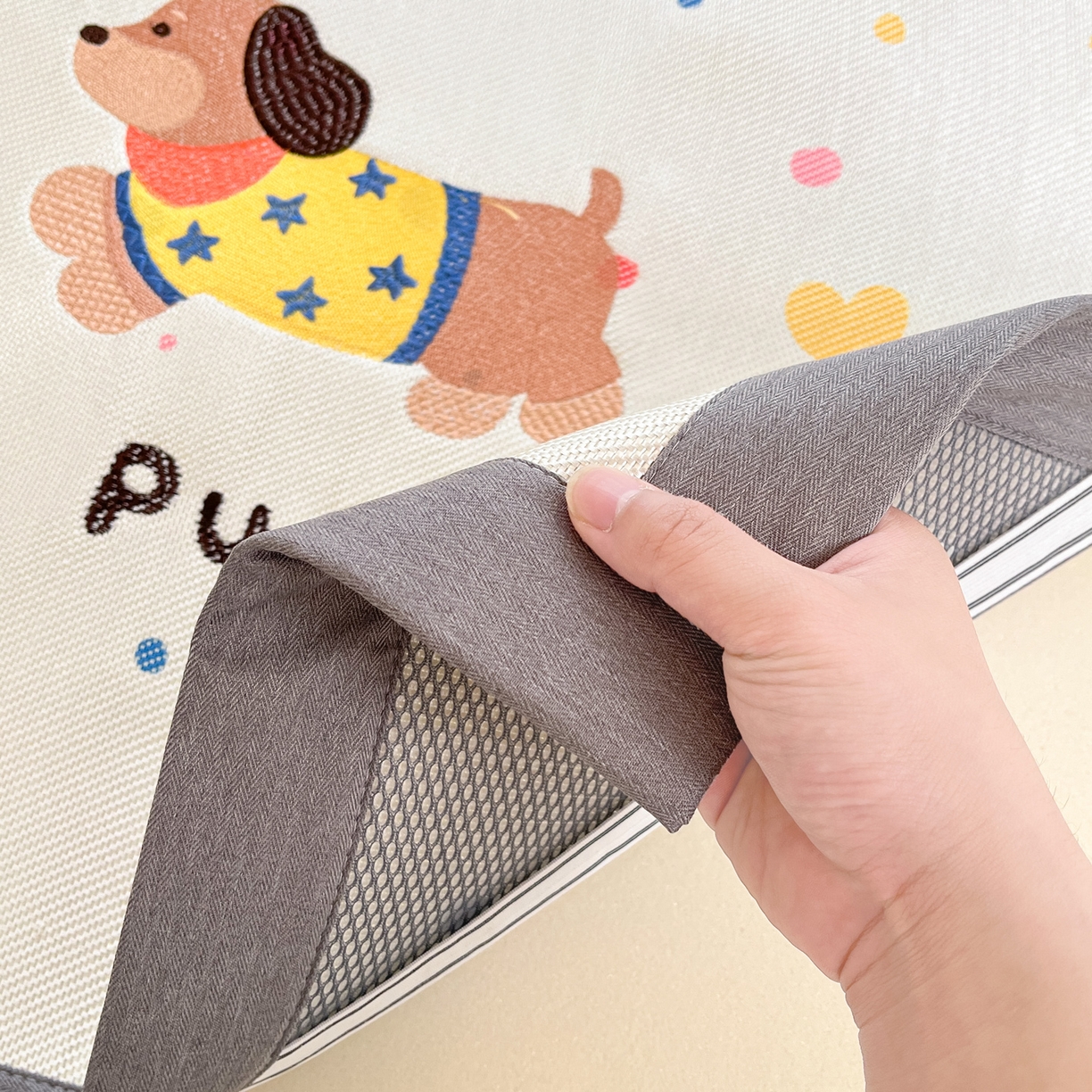 91家纺网 家纺一手货源 找家纺 雅居纺家纺 2026新款A类加厚三明治底绣花冰藤席学生宿舍床床单款凉席席子 星星腊肠狗