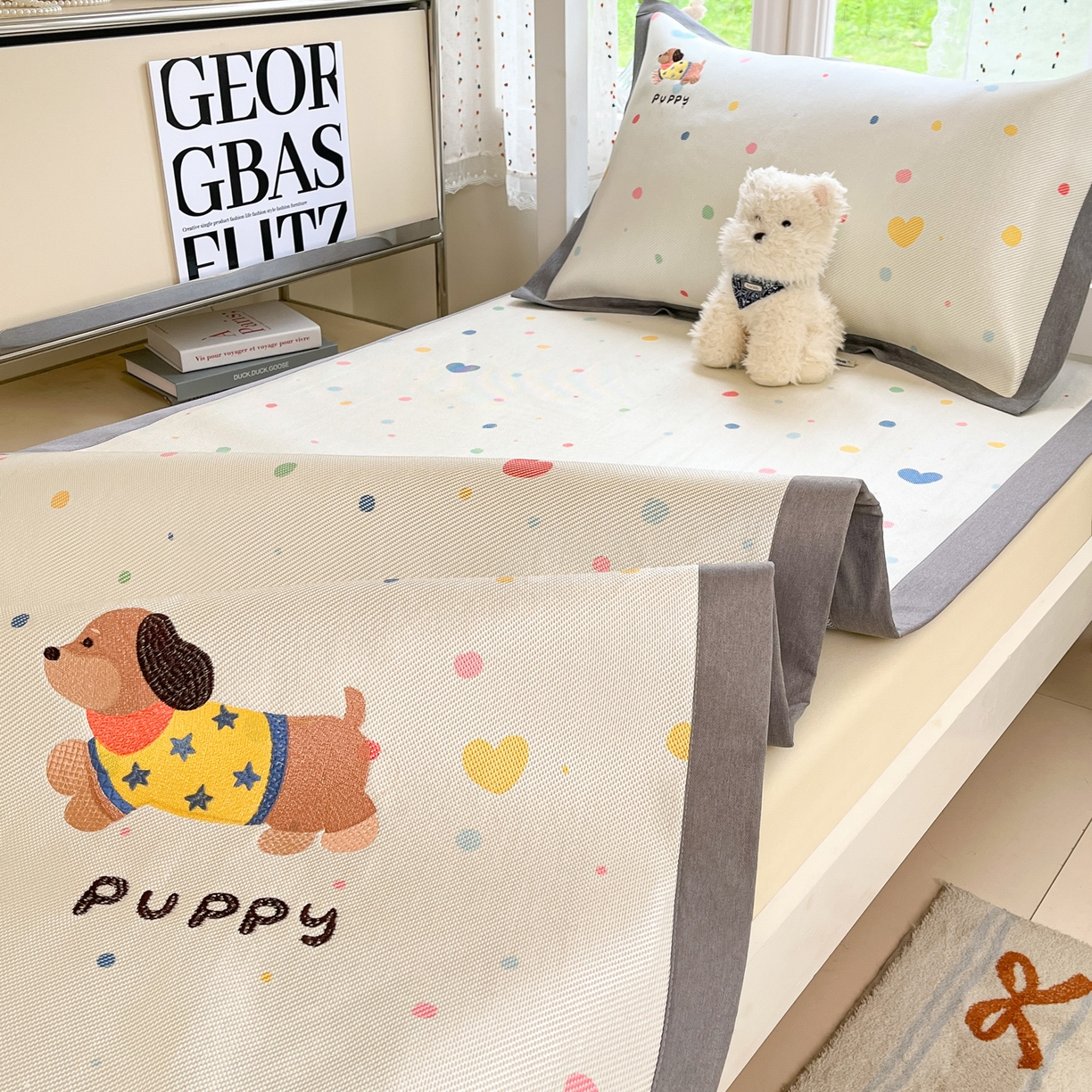 91家纺网 家纺一手货源 找家纺 雅居纺家纺 2026新款A类加厚三明治底绣花冰藤席学生宿舍床床单款凉席席子 星星腊肠狗