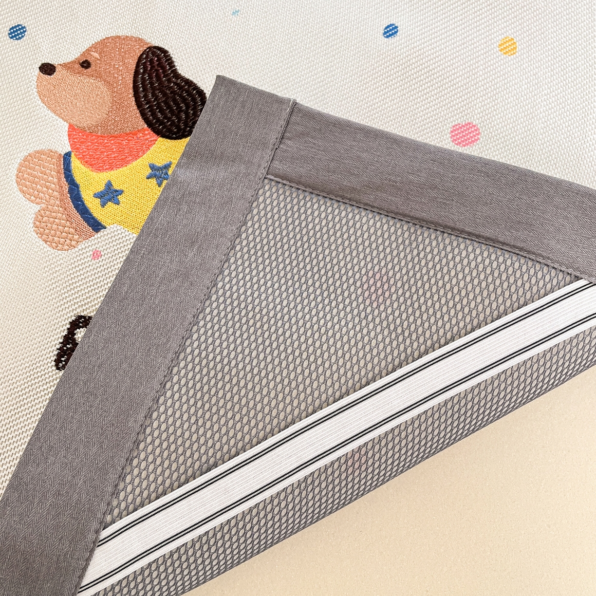 91家纺网 家纺一手货源 找家纺 雅居纺家纺 2026新款A类加厚三明治底绣花冰藤席学生宿舍床床单款凉席席子 星星腊肠狗