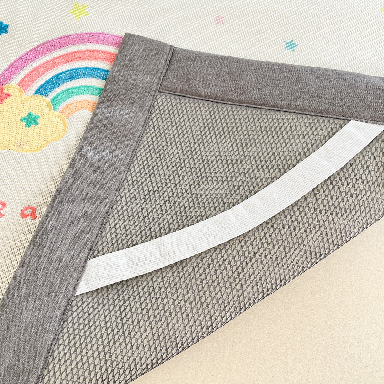 91家纺网 家纺一手货源 找家纺 雅居纺家纺 2026新款A类加厚三明治底绣花冰藤席学生宿舍床床单款凉席席子 七彩虹