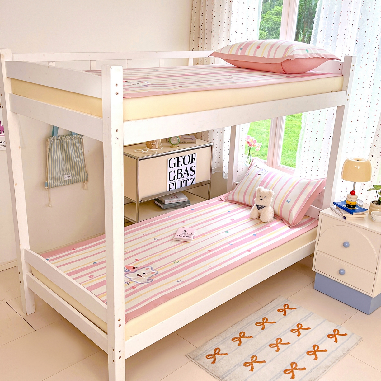 91家纺网 家纺一手货源 找家纺 雅居纺家纺 2026新款A类加厚三明治底绣花冰藤席学生宿舍床床单款凉席席子 冰淇淋萌狗