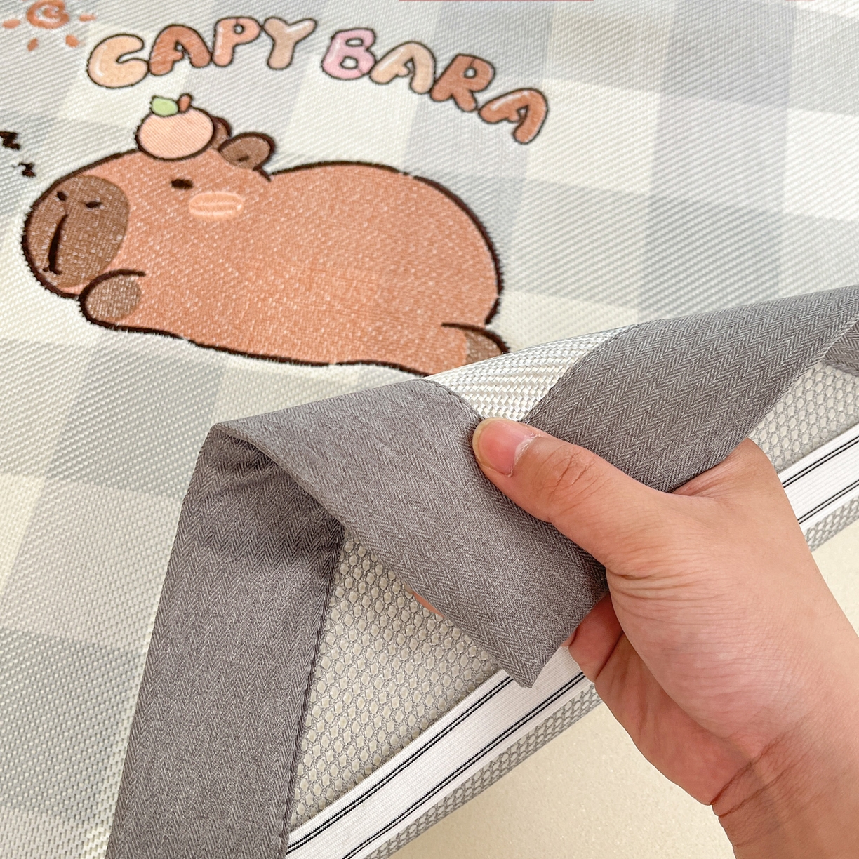 91家纺网 家纺一手货源 找家纺 雅居纺家纺 2026新款A类加厚三明治底绣花冰藤席学生宿舍床床单款凉席席子 幸运巴拉