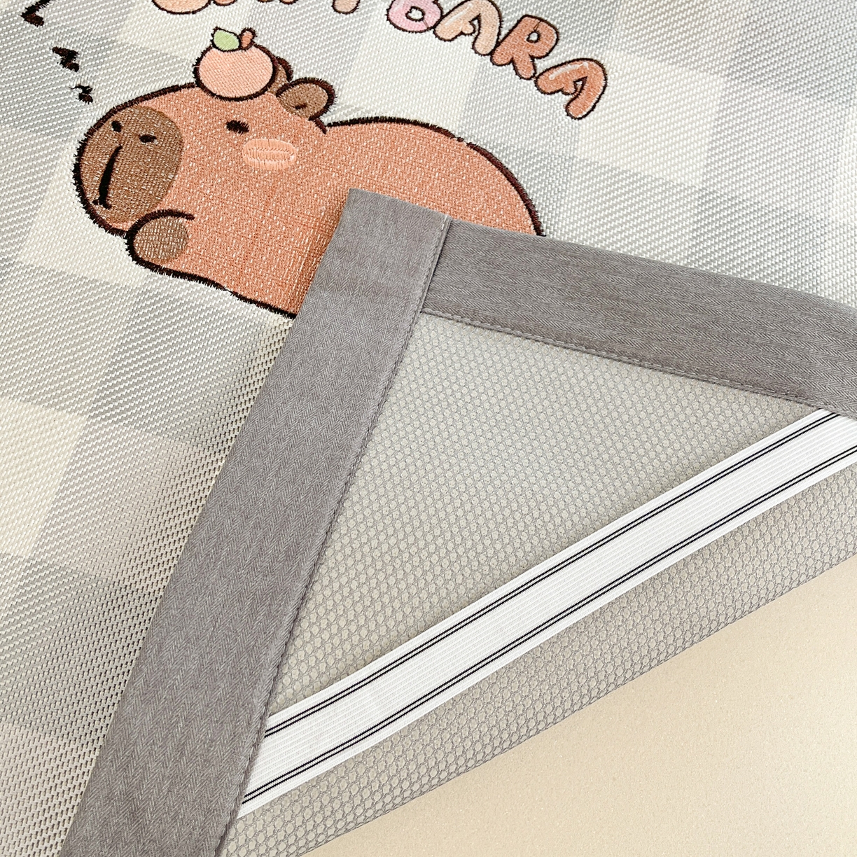 91家纺网 家纺一手货源 找家纺 雅居纺家纺 2026新款A类加厚三明治底绣花冰藤席学生宿舍床床单款凉席席子 幸运巴拉