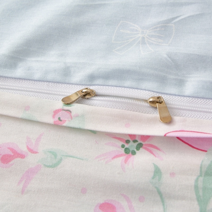 91家纺网 家纺一手货源 找家纺 宇彬家纺 2026直播新款13070全棉纯棉印花单双人被套喷气小清新简约热款学生被罩 粉蓝心韵