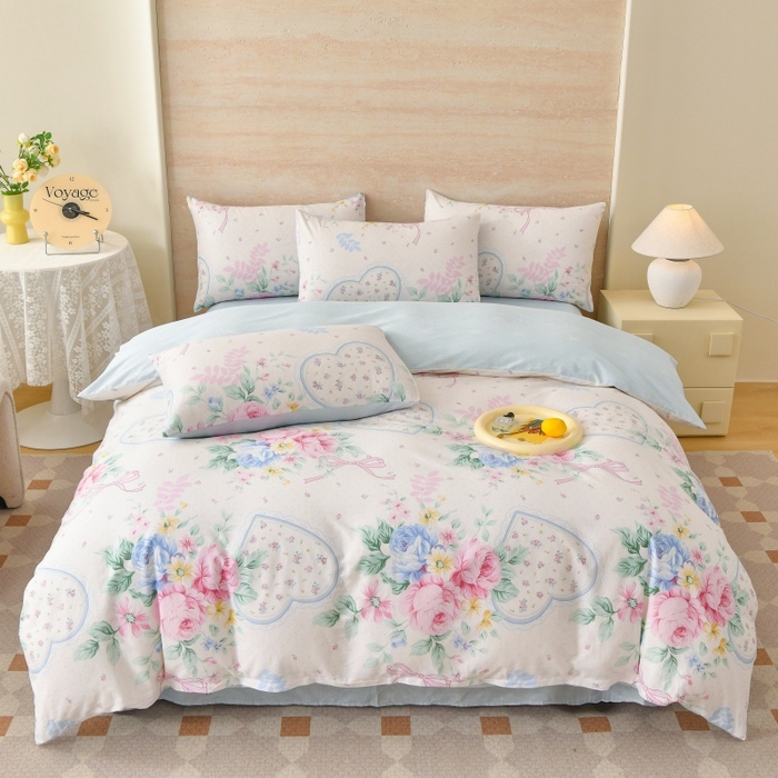 91家纺网 家纺一手货源 找家纺 宇彬家纺 2026直播新款13070全棉纯棉印花单双人被套喷气小清新简约热款学生被罩 粉蓝心韵