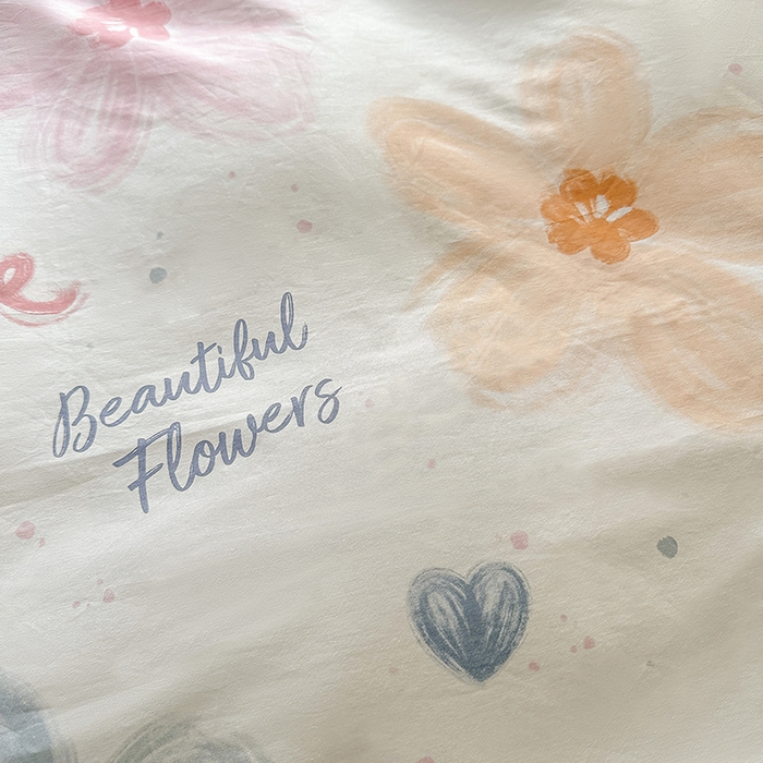 91家纺网 家纺一手货源 找家纺 宇彬家纺 2026直播新款13070全棉纯棉印花单双人被套喷气小清新简约热款学生被罩 慕夏