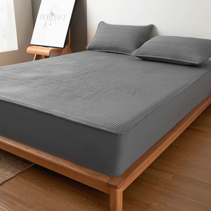 91家纺网 家纺一手货源 找家纺 宇淳国际 2026新款美人条A类水洗棉夹棉床笠三件套 深灰