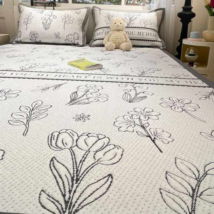 91家纺网 家纺一手货源 找家纺 雅居纺家纺 2026新款A类加厚三明治底提花小清新凉感席床单款凉席席子 复古花园