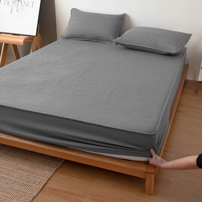 91家纺网 家纺一手货源 找家纺 宇淳国际 2026新款美人条A类水洗棉夹棉床笠三件套 深灰