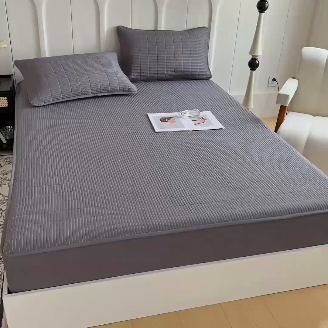 91家纺网 家纺一手货源 找家纺 宇淳国际 2026新款美人条A类水洗棉夹棉床笠三件套 深灰