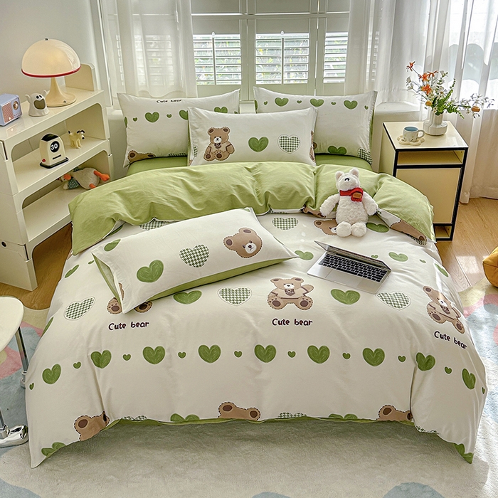 91家纺网 家纺一手货源 找家纺 宇彬家纺 2026直播新款13070全棉纯棉印花单双人被套喷气小清新简约热款学生被罩 爱心小熊