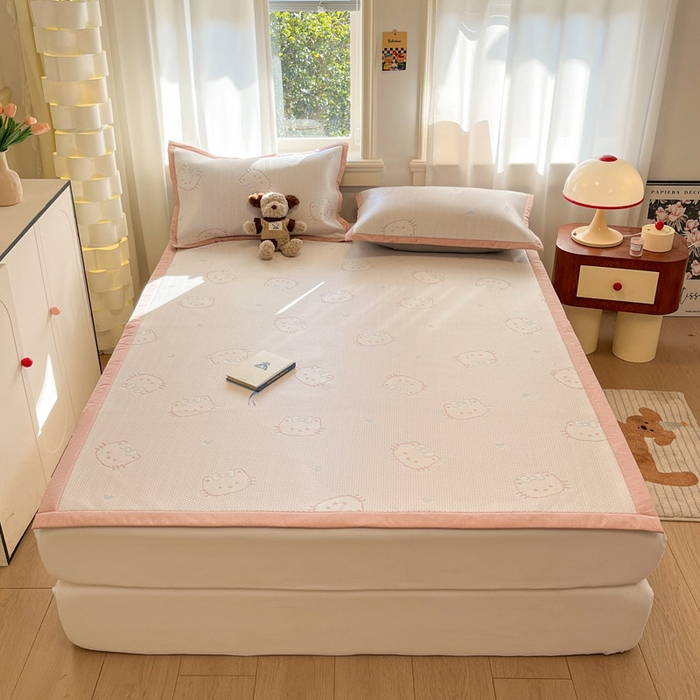 91家纺网 家纺一手货源 找家纺 雅居纺家纺 2026新款A类加厚三明治底提花小清新凉感席床单款凉席席子 蝴蝶结猫咪