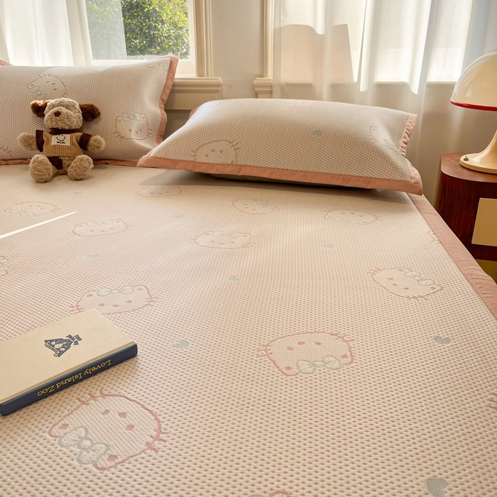 91家纺网 家纺一手货源 找家纺 雅居纺家纺 2026新款A类加厚三明治底提花小清新凉感席床单款凉席席子 蝴蝶结猫咪