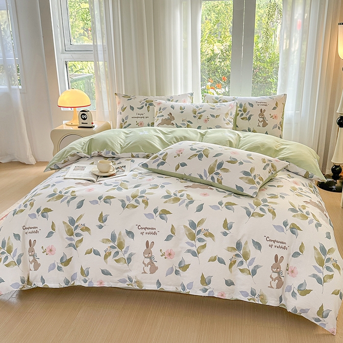 91家纺网 家纺一手货源 找家纺 宇彬家纺 2026直播新款13070全棉纯棉印花单双人被套喷气小清新简约热款学生被罩 秘境(新)