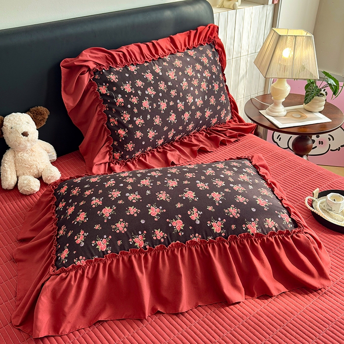 91家纺网 家纺一手货源 找家纺 锦格家纺 2026春夏新款古法水洗棉花边床盖款四件套 花知晓