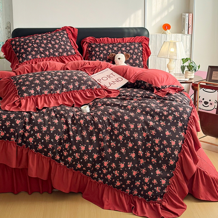 91家纺网 家纺一手货源 找家纺 锦格家纺 2026春夏新款古法水洗棉花边床盖款四件套 花知晓